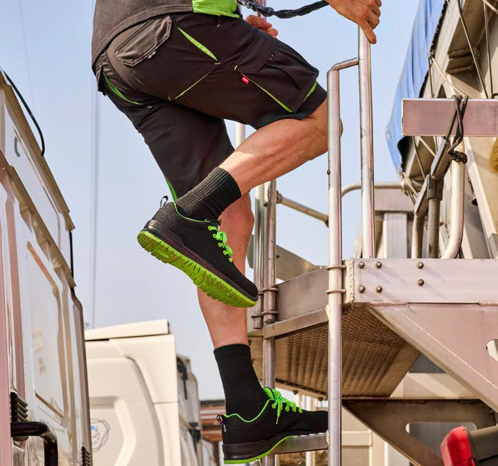 Collezione Bermuda per Industria Italiadivise